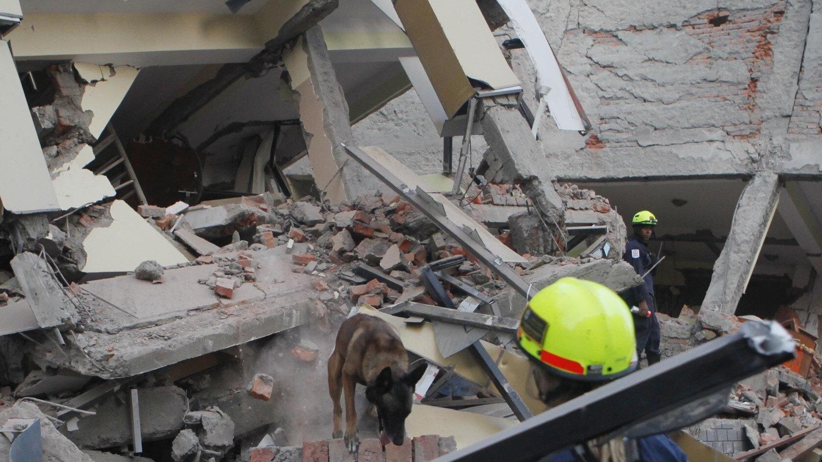 Nepal ancora in ginocchio: nuova scossa di terremoto