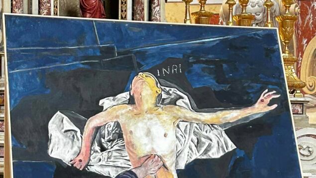 "La mostra in chiesa è blasfema". E i fedeli presentano un esposto in procura