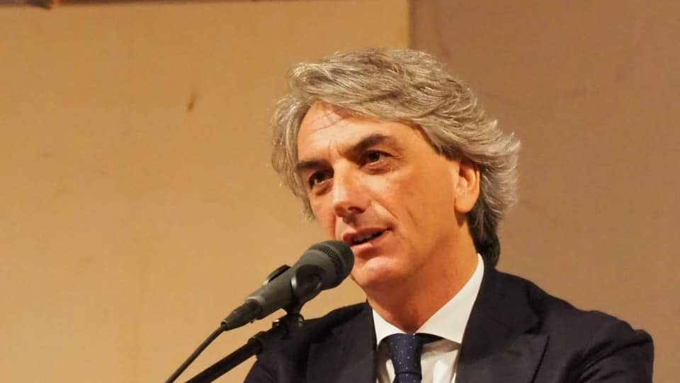Corruzione, in Calabria c'è il primo consigliere regionale indagato: è del Pd