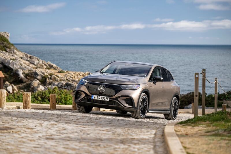 Mercedes-Benz EQE SUV, guarda la gallery 3