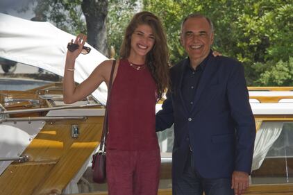 Mostra di Venezia, l'arrivo della madrina Elisa Sednaoui 21