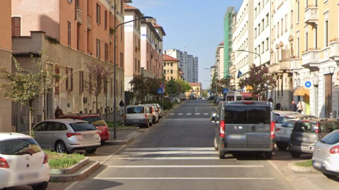 Il coccio alla gola poi la chiamata salva-vita: così lo straniero ha aggredito la 15enne