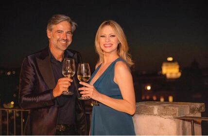 Beppe Convertini compie gli anni e festeggia con gli amici più cari 8