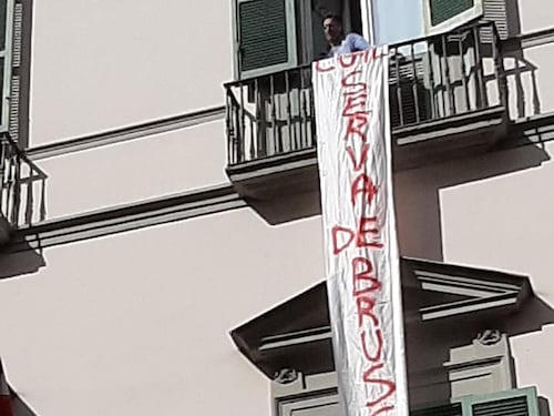 Occupano la sede della Cgil: "Noi, abbandonati dal sindacato”