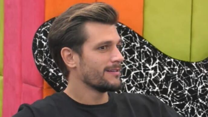 Gf Vip, Andrea Zelletta fa una strana richiesta: "Voglio un bagno, senza telecamere per sfogarmi"