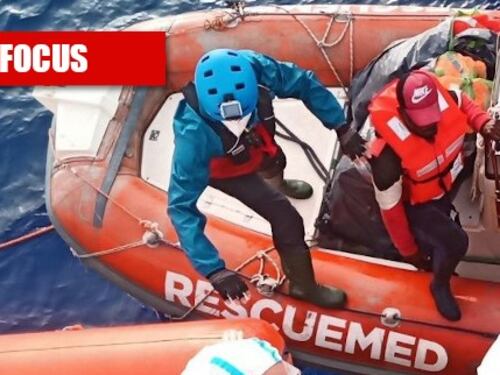 La Mare Jonio, la nave 'taxi' che ci scarica migranti positivi