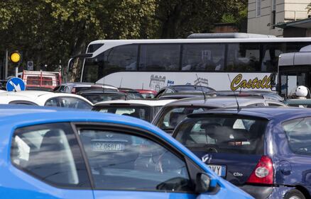 Traffico in tilt a Roma 8