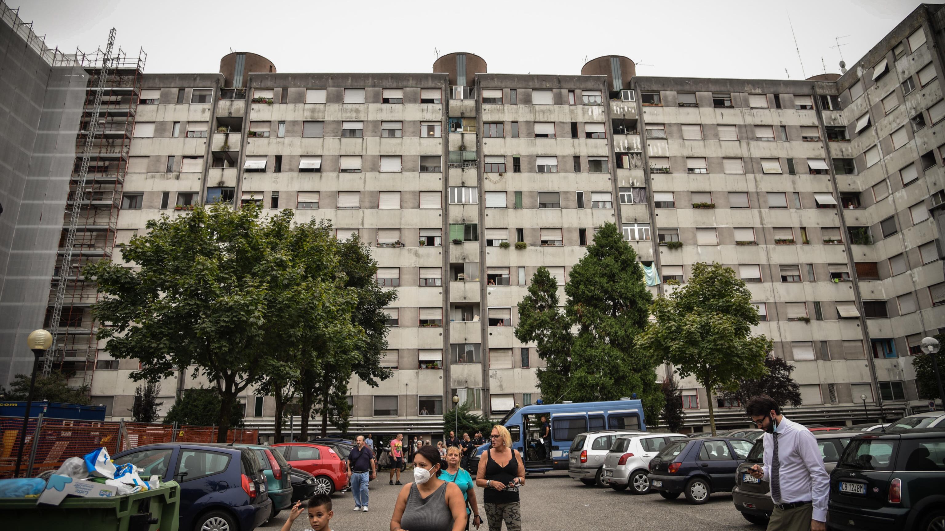 Maledizione Case bianche tra degrado e abusivismo