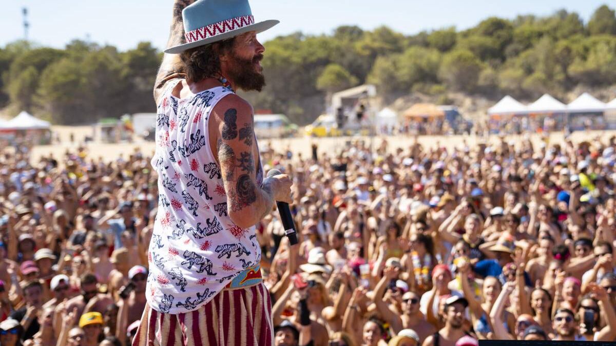 Festa per 70mila fans. Atterra a Bresso il "Jova Beach party"