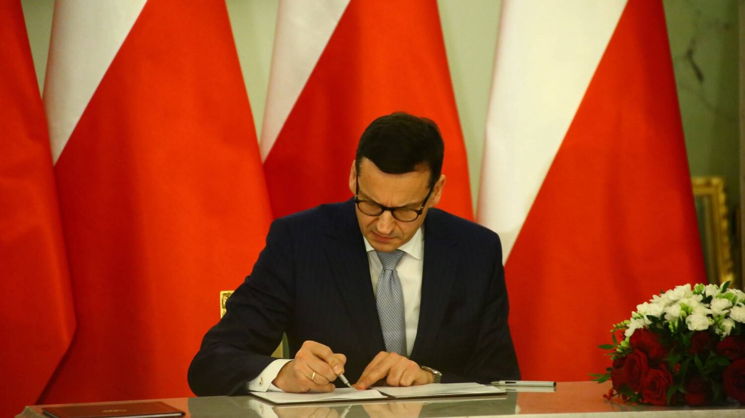 L'Ue dà il via all'iter per le sanzioni alla Polonia. "Stato di diritto a rischio"