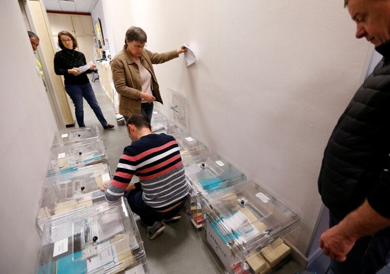 Urne aperte per il voto francese 8