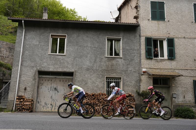 Giro 2024 tappa 4 fuga