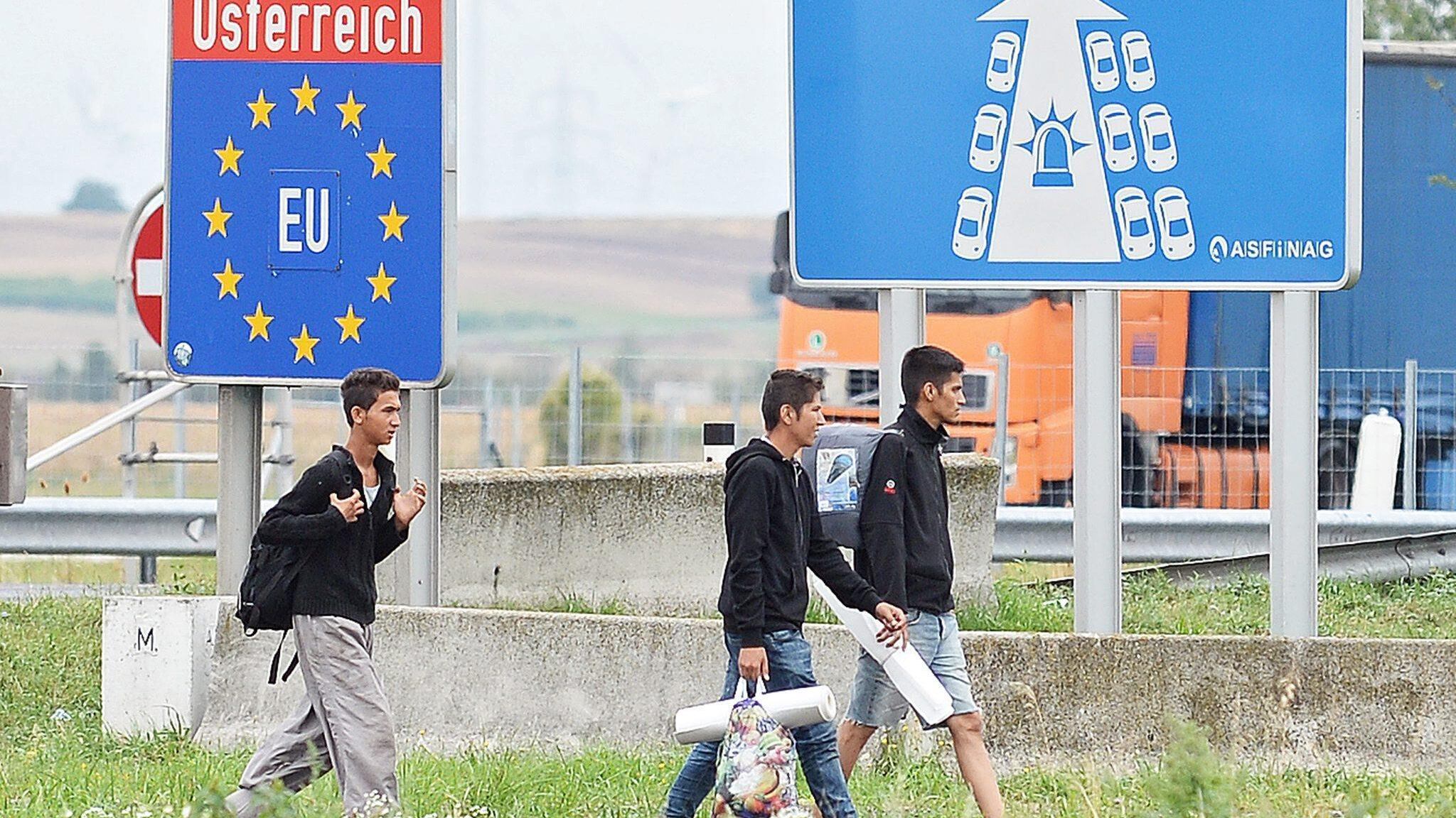Immigrazione, l'elogio delle frontiere
