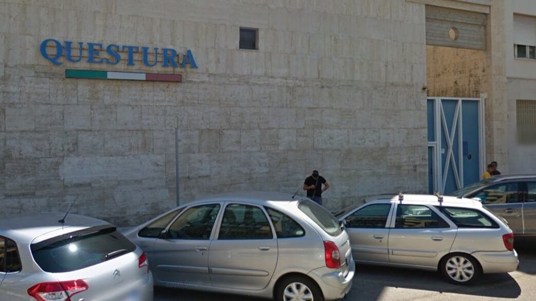 Cagliari, in auto con cocaina investono due agenti per fuggire