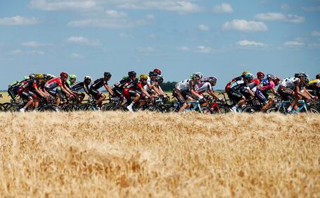 Brutta caduta al Tour de France, gara fermata 2