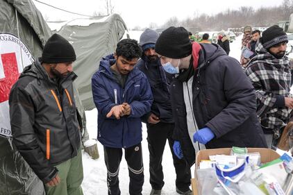 I migranti nella neve a Lipa, Bosnia 6