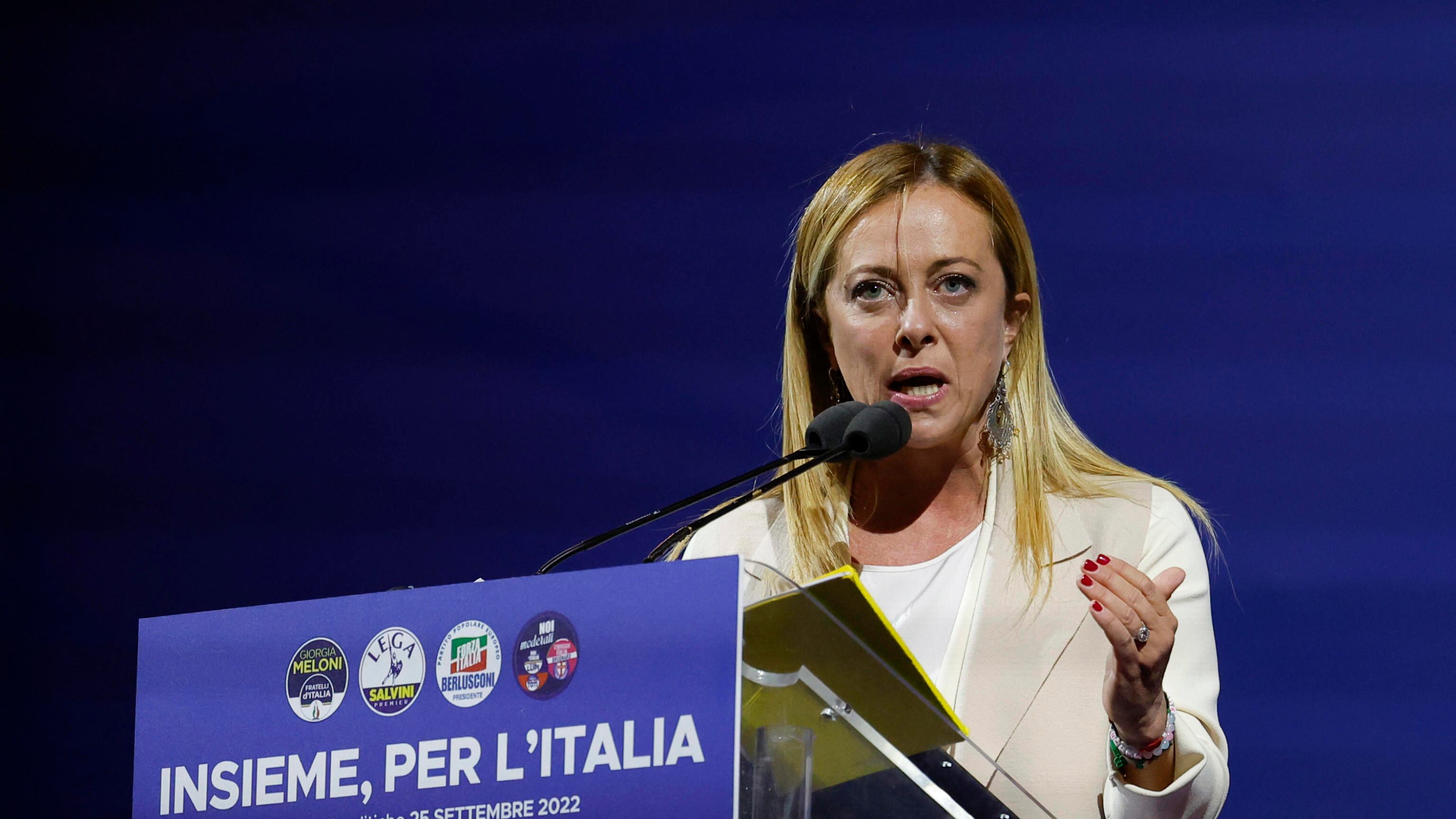È la svolta Meloni "Ora l'Italia difenda i propri interessi. Lo Stato non disturbi chi crea ricchezza"