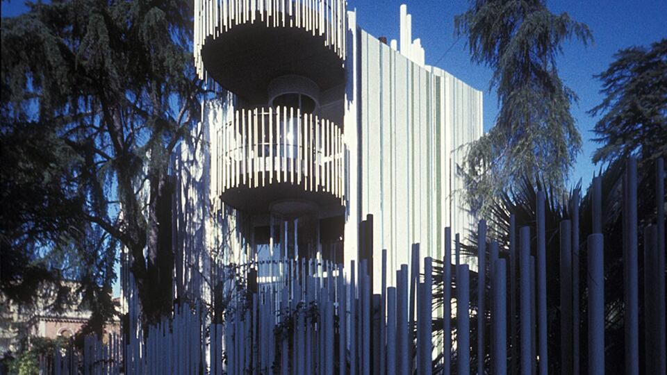 Villa Papanice compie 50 anni, una mostra celebra il capolavoro dell'architettura post moderna