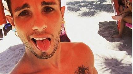 Marco Carta rivela: "Sono omosessuale dalla nascita"