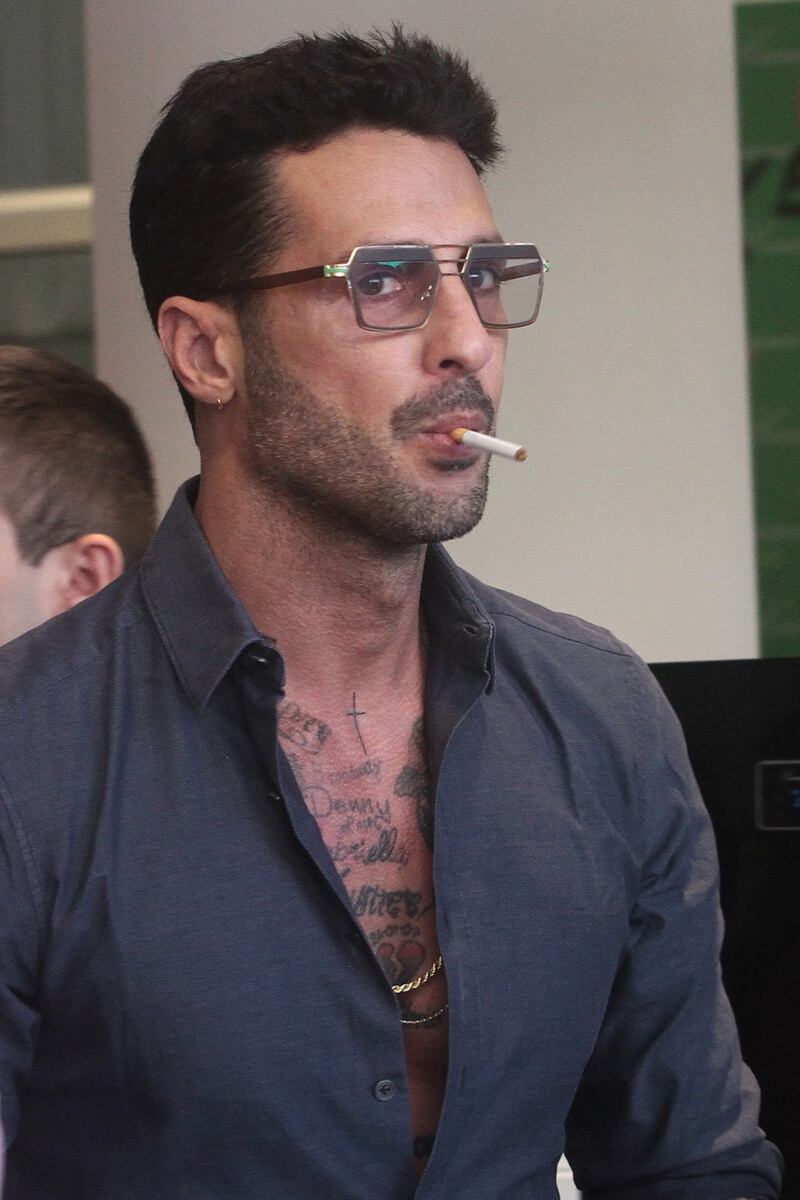 Fabrizio Corona a un party 10