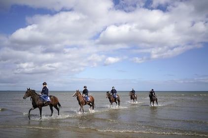 La corsa dei cavalli sulla spiaggia di Laytown 2