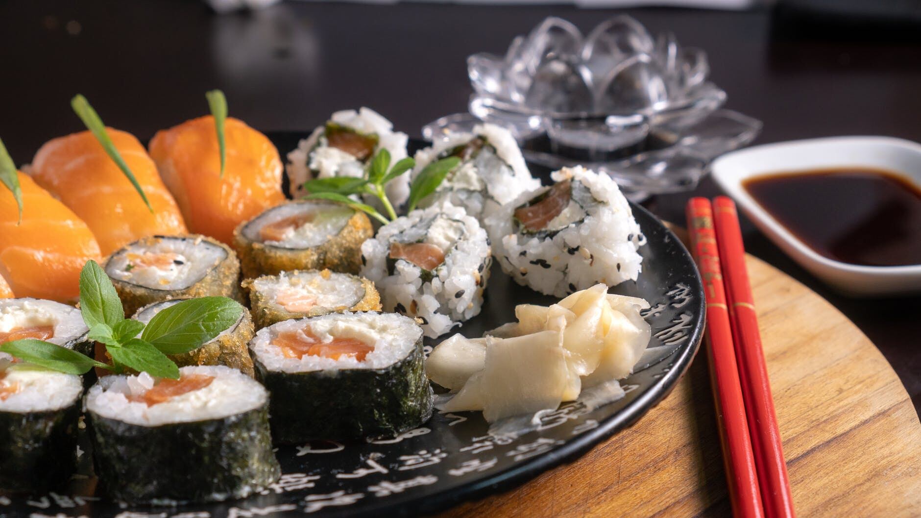 Malore dopo aver mangiato il sushi: ritirato questo tipo di alga