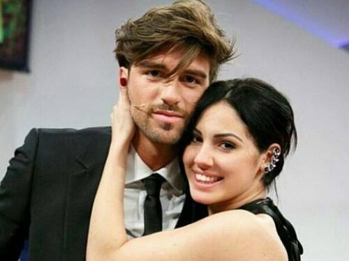 Grande Fratello, la fidanzata di Andrea attacca la figlia della Mosetti