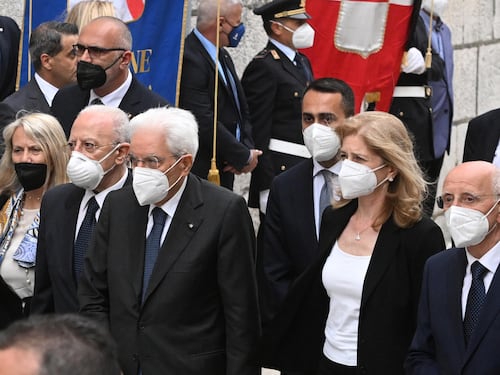 Omaggio a De Mita dal "colonnello" Mattarella. L'eterno potere della sinistra democristiana
