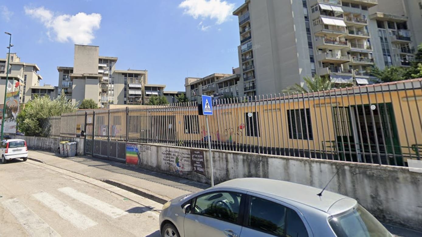 Napoli, ancora sangue a scuola: accoltellato un 14enne