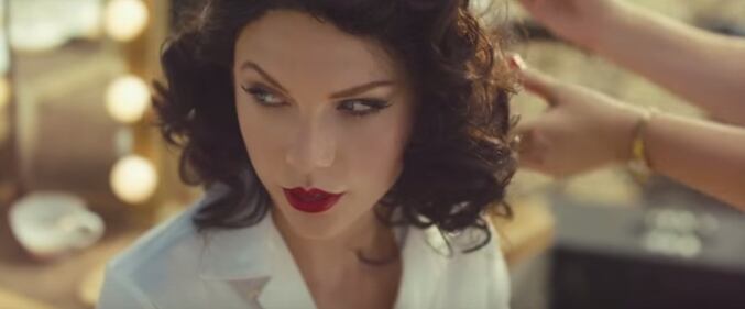 Taylor Swift sexy e selvaggia in Africa, ma è polemica 12