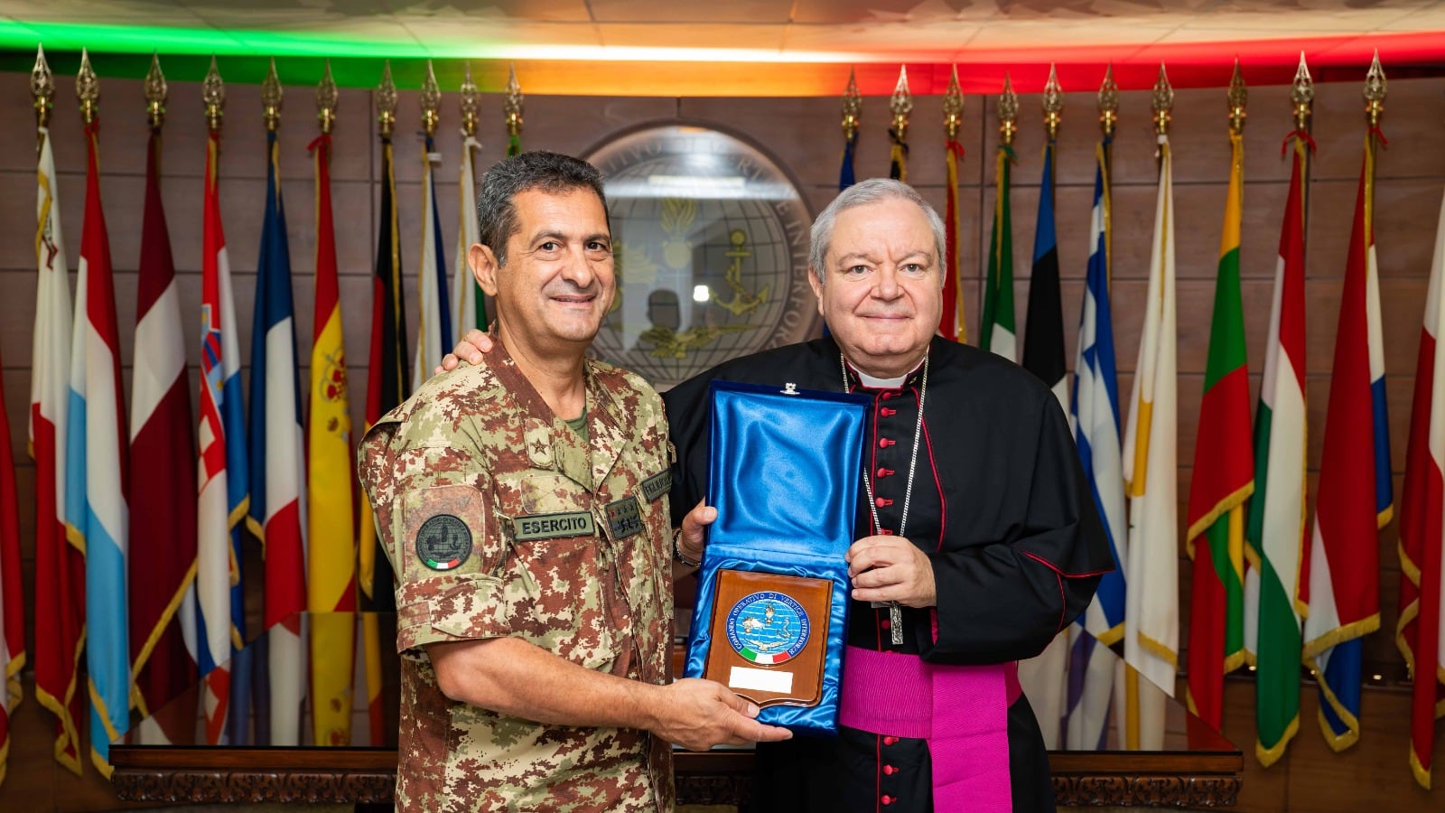 "Un esempio di eticità". Monsignor Marcianò incontra il personale militare e civile del Covi