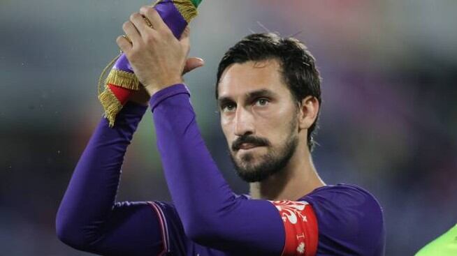 Un anno senza Davide Astori. La toccante lettera dei genitori: "Ricordatelo sempre"
