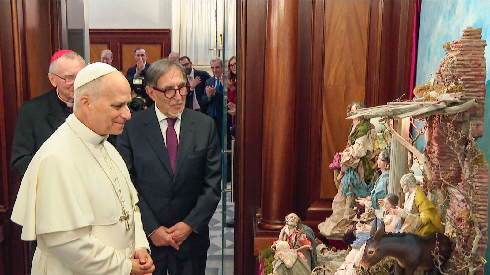 Il Papa accolto da La Russa al Senato: "Anelito di amore e di pace"