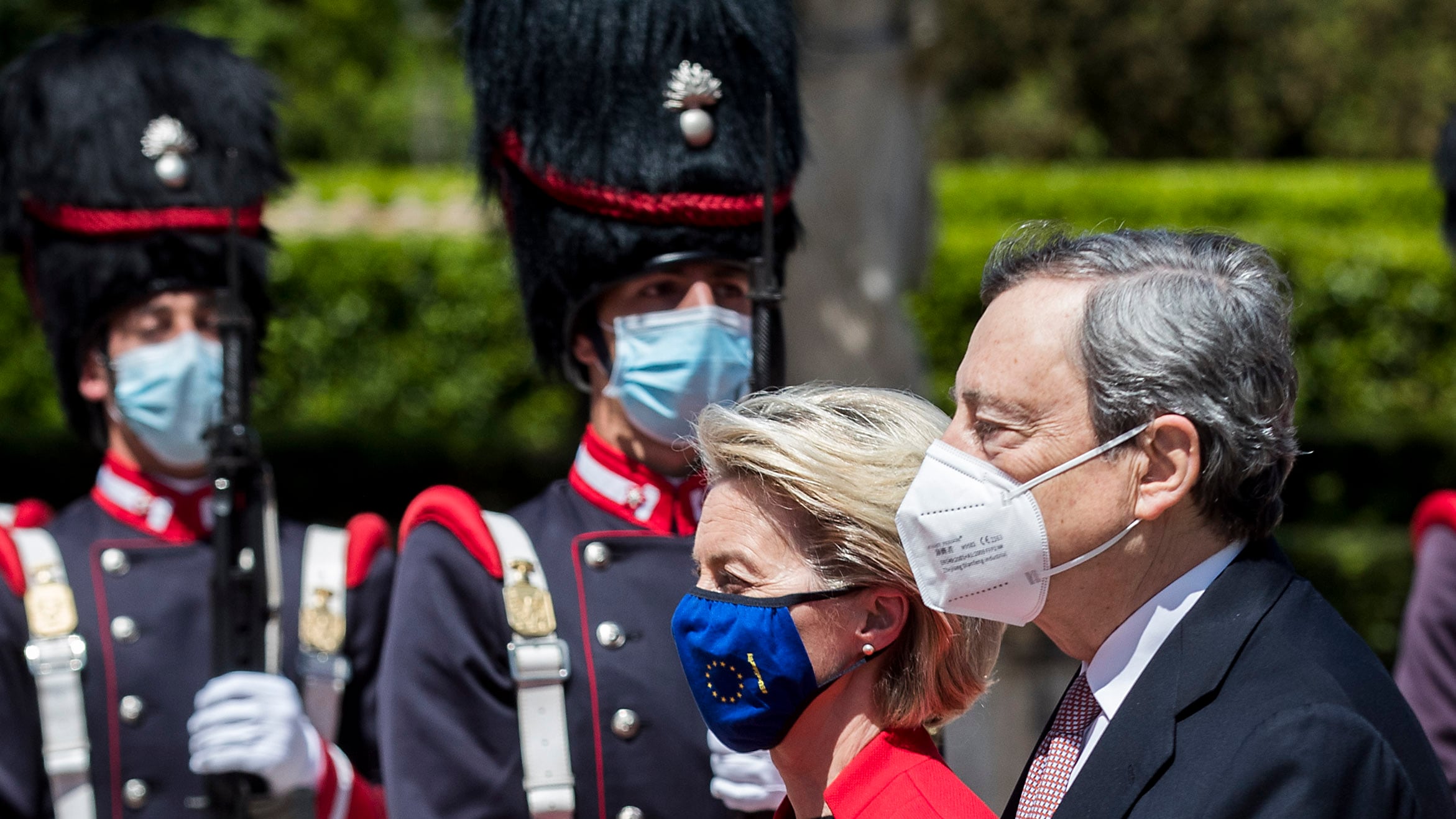 La frase di Draghi sulle mascherine: quando potremo toglierle
