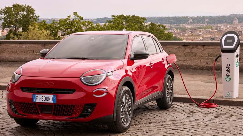 Fiat 600, guarda tutte le foto 3