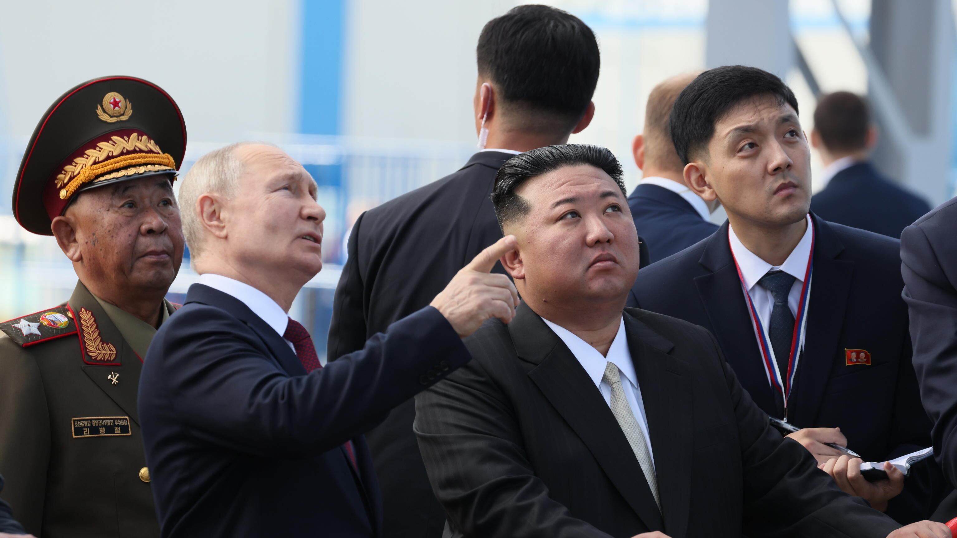 Putin-Kim, un'intesa da paura. La guerra senza fine dei droni