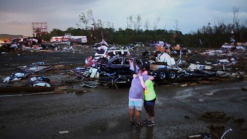 Usa, la furia del tornado devasta gli Stati centrali 3