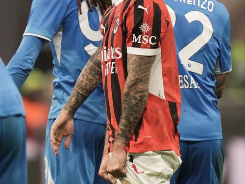 Conte va in fuga a +7. Niente da fare per il Milan: è 0-2 a San Siro