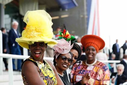 I cappelli e i look più curiosi del Royal Ascot 5