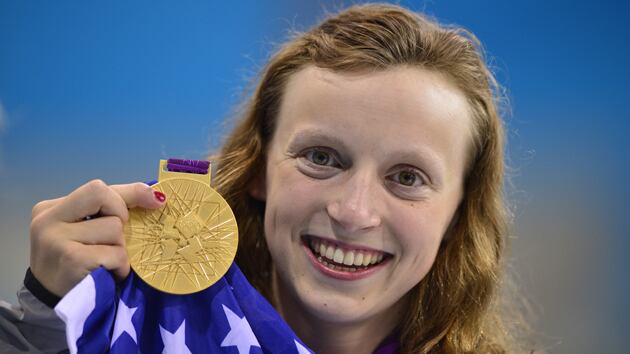 Katie Ledecky va a Stanford e rinuncia a 50 mila dollari