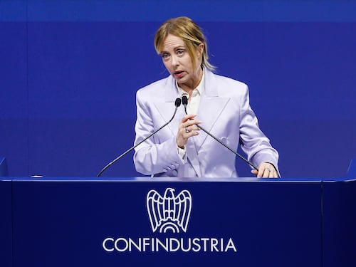 Meloni striglia Bruxelles: "Si faccia meno e meglio"