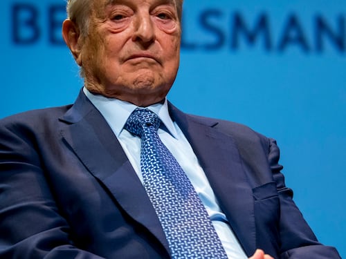 “È come Magneto, odia l’umanità”. Lo schiaffo di Musk a Soros