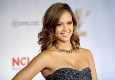 Jessica Alba nel nuovo video di Taylor Swift 10