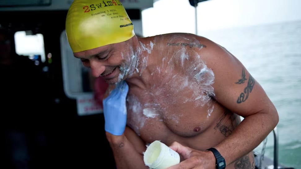 A nuoto nella Manica di notte: il nuovo record