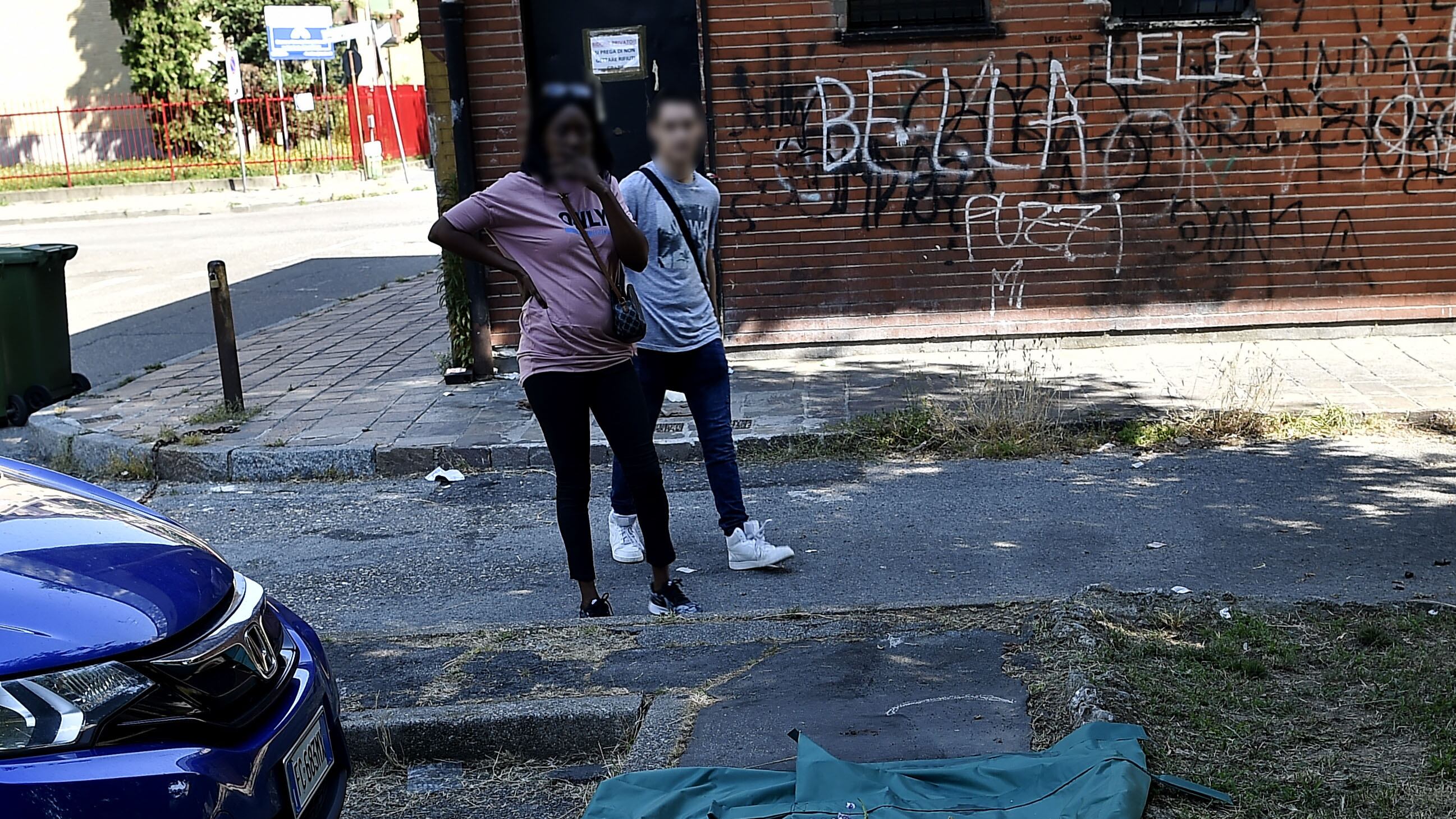 Corsico sembra il Far West «Mi ha sfidato, l'ho ucciso»