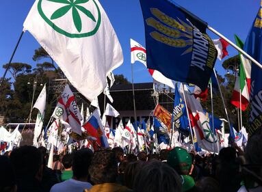 La piazza di Salvini 5