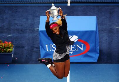 Serena Williams hot su Sports Illustrated 21