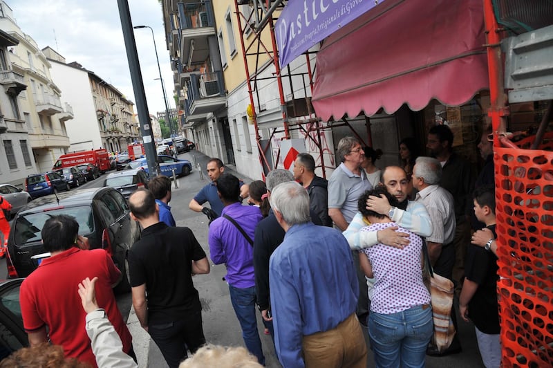 Esplosione in una palazzina a Milano 8