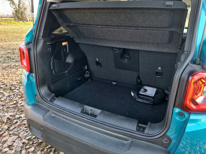 Jeep Renegade e-Hybrid, guarda le foto 6