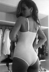 Rihanna hot per i suoi fan 5
